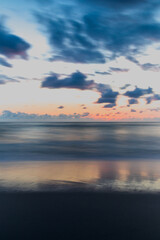 Naklejka premium sunrise on the beach