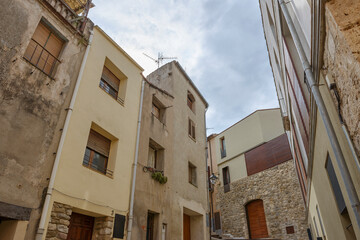 Fototapeta na wymiar Medieval street of ancient town Besalu, Girona province, Catalonia, Spain.
