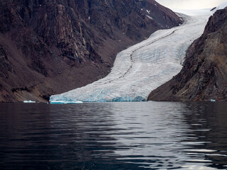Glacier, ice, sea ice, oceans and mountains in the canadian arctic  © Patrick