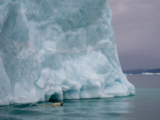 Glacier, ice, sea ice, oceans and mountains in the canadian arctic  © Patrick
