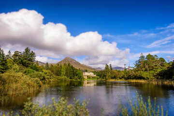 Fototapeta na wymiar Ballynahinch castle in Connemara mountains, Ireland