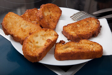 Fried bread toast. tostadas de pan frito