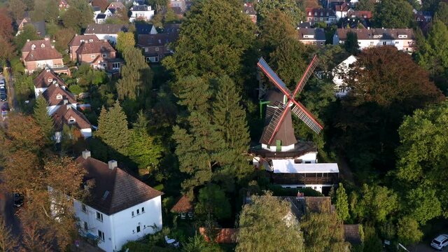 Bergedorfer M&uuml;hle am Schillerufer, Luftaufnahme