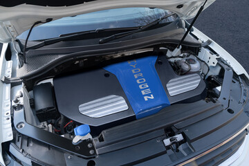 Concept of car with the engine on hydrogen fuel	
