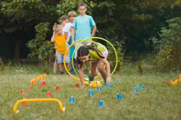 the sports games for little kids in summer - 461848496