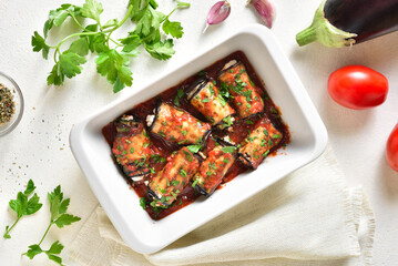 Baked stuffed eggplant rolls