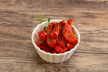 Sun-dried tomato in olive oil