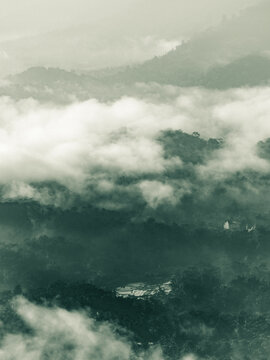 cloud in the mountain