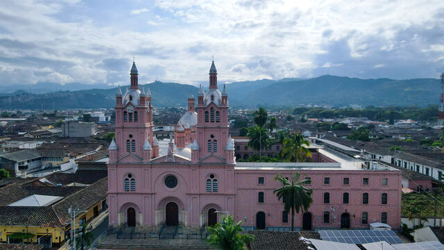 Iglesia se&ntilde;or de los milagros - buga