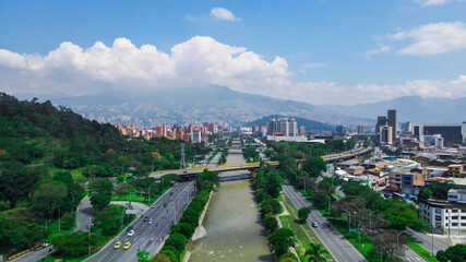 Fototapeta premium puente guayabal - medellín