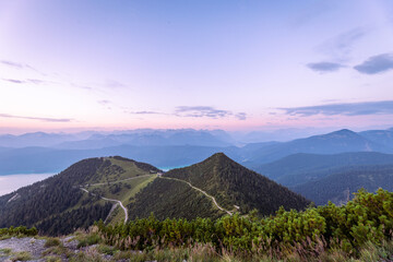 Obraz premium View from the peak of the Herzogstand in Bavaria Germany with a colorful sunset