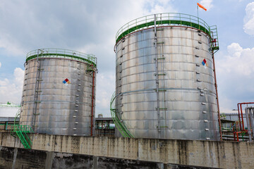 Chemical industry tank storage farm insulation the tank.