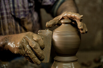 age 75 and 70 years of mastery... the story of the transformation of mud into pottery... the works...