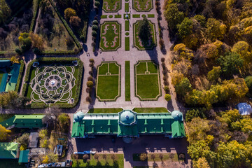 panoramic view of the museum and park complex Kuskovo in early autumn in Moscow from a drone height  - obrazy, fototapety, plakaty