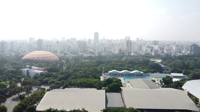 Toma a&eacute;rea de Centro Olimpico de la cuidad de Santo Domingo