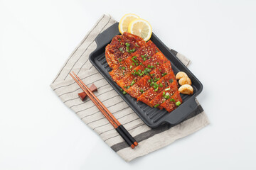 황태,황태구이,고추장,구,이반찬,생선,요리,실내,오브젝트,요리,음식