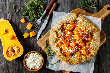 butternut squash galette with onion and cheese - obrazy, fototapety, plakaty