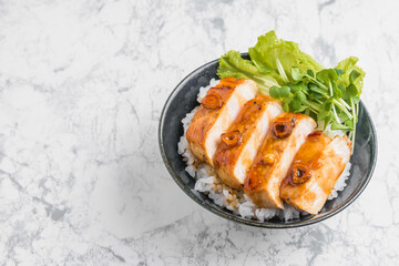 豚肉ステーキ丼