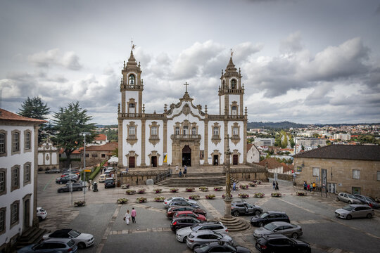 Centro de Viseu em Portugal com construções históricas