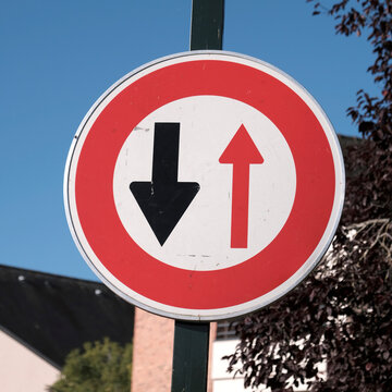 circulation altern&eacute;e
