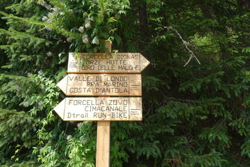 cartelli segnaletici giro delle malghe a val visdende
