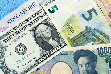 International banknote