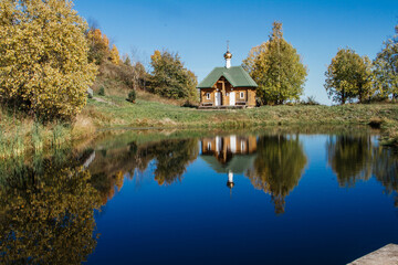 Церковь у озера