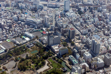 Fototapeta premium 静岡市の中心部を空撮