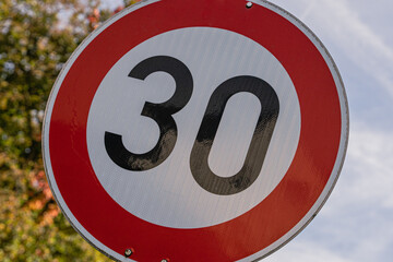 30 Schild, Verkehrsschild, Verkehrsberuhigung, Achtung, Kinder, Geschwindigkeit, Tempolimit