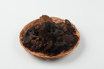 건조,목이버섯,버섯,사람없음,식기류,실내,오브젝트,음식,접시