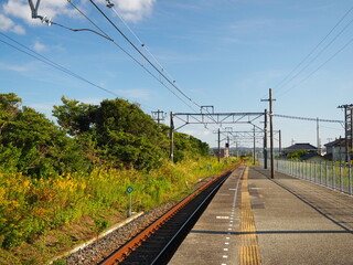 Fototapeta na wymiar 千葉県にある浜金谷駅のホーム