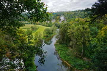 Fototapeta na wymiar Naturpark Obere Donau; Blick vom Känzele auf die Donau bei Inzigkofen, Baden Württemberg, Deutschland