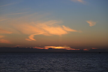 Naklejka premium sunset over the sea