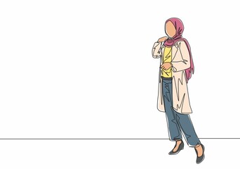 One single line drawing of young happy beauty muslimah wearing headscarf pose nicely. Beautiful Asian woman model in trendy hijab fashion concept continuous line draw design vector illustration