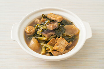 Chinese vegetable stew  with tofu or mixture of vegetables soup
