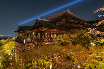 Fototapeta na wymiar Historical landmark Kiyomizu Temple in Kyoto, Japan