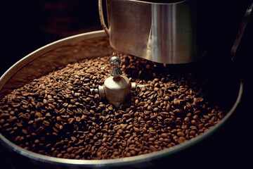 Mixing process during coffee roasting