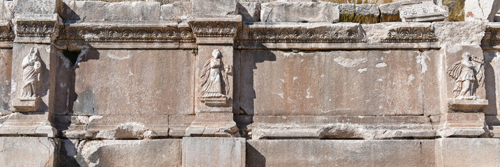 Antique Wall Decorations
