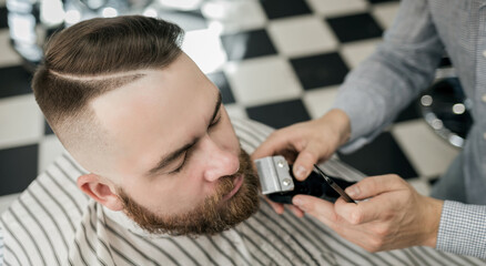 Men's haircutting