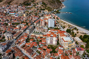 Obraz premium Pogradec in Albanien | Luftbilder von der Stadt Pogradec