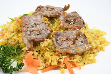 Riso con manzo e curry