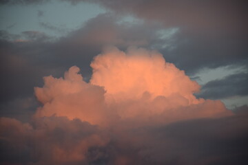Obraz na płótnie Canvas Wolken am Abendhimmel