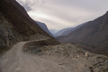 descent to the canyon of the Chulyshman river, mountain Altai 2021