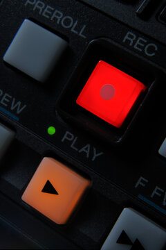 Macro shot of the "Play" and "Record" buttons