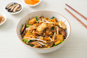 stir-fried noodles with tofu and vegetables