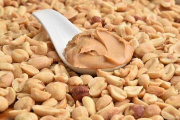 Creamy organic peanut butter