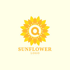 letter Q sunflower warm and charming vector logo design
