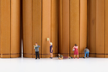Library and readers made of miniature creative bamboo slips