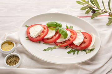 salad with tomatoes and feta cheese