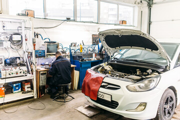car service, cars are in the workshop for repair, general view